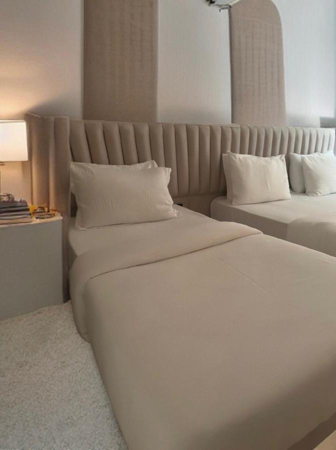 The Queen Airport Hotel-Round Trip Airport Service Arnavutkoy 外观 照片